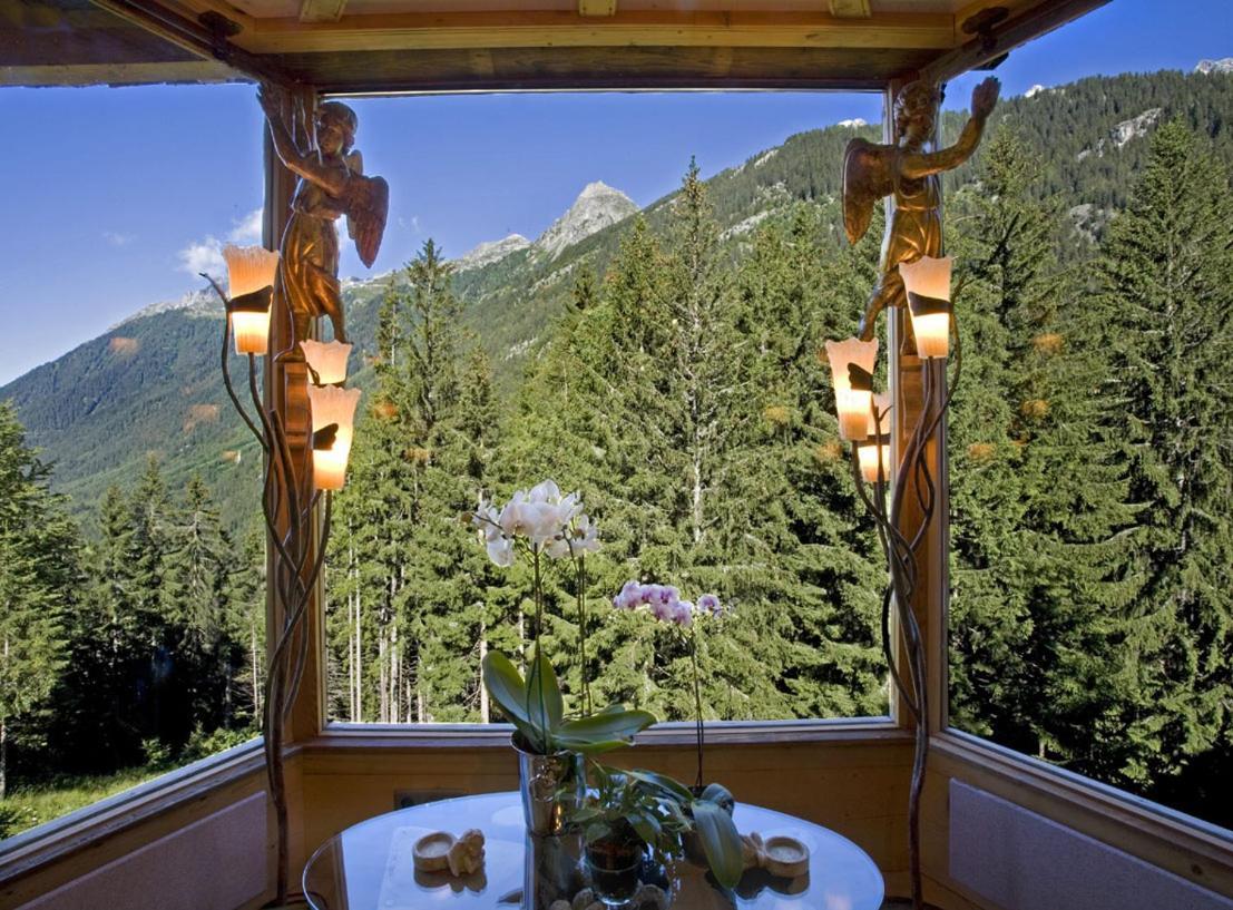 Hotel Les Chalets De Philippe Avec Jacuzzis Privatifs Chamonix Luaran gambar