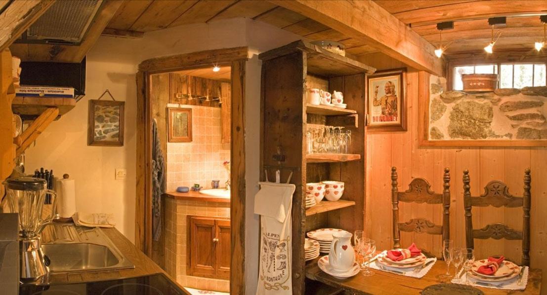 Hotel Les Chalets De Philippe Avec Jacuzzis Privatifs Chamonix Luaran gambar