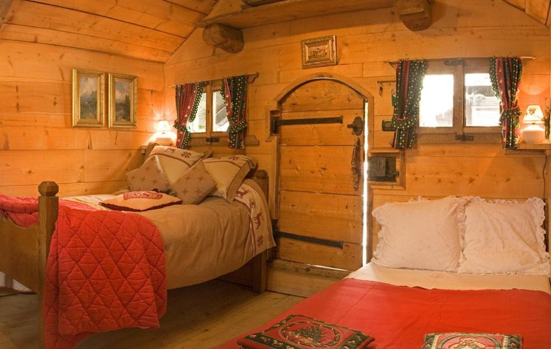 Hotel Les Chalets De Philippe Avec Jacuzzis Privatifs Chamonix Luaran gambar