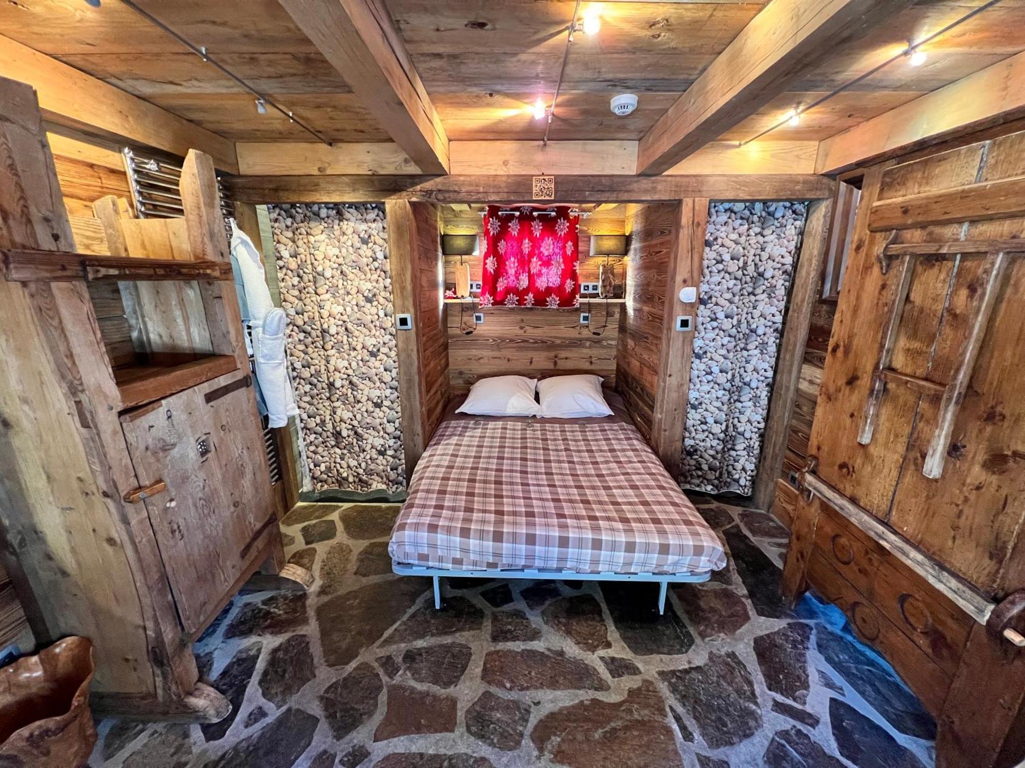 Hotel Les Chalets De Philippe Avec Jacuzzis Privatifs Chamonix Luaran gambar